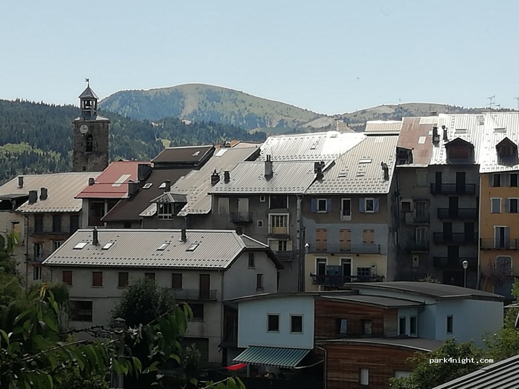(04140) Seyne - 17 Rue du Barri — foto 2