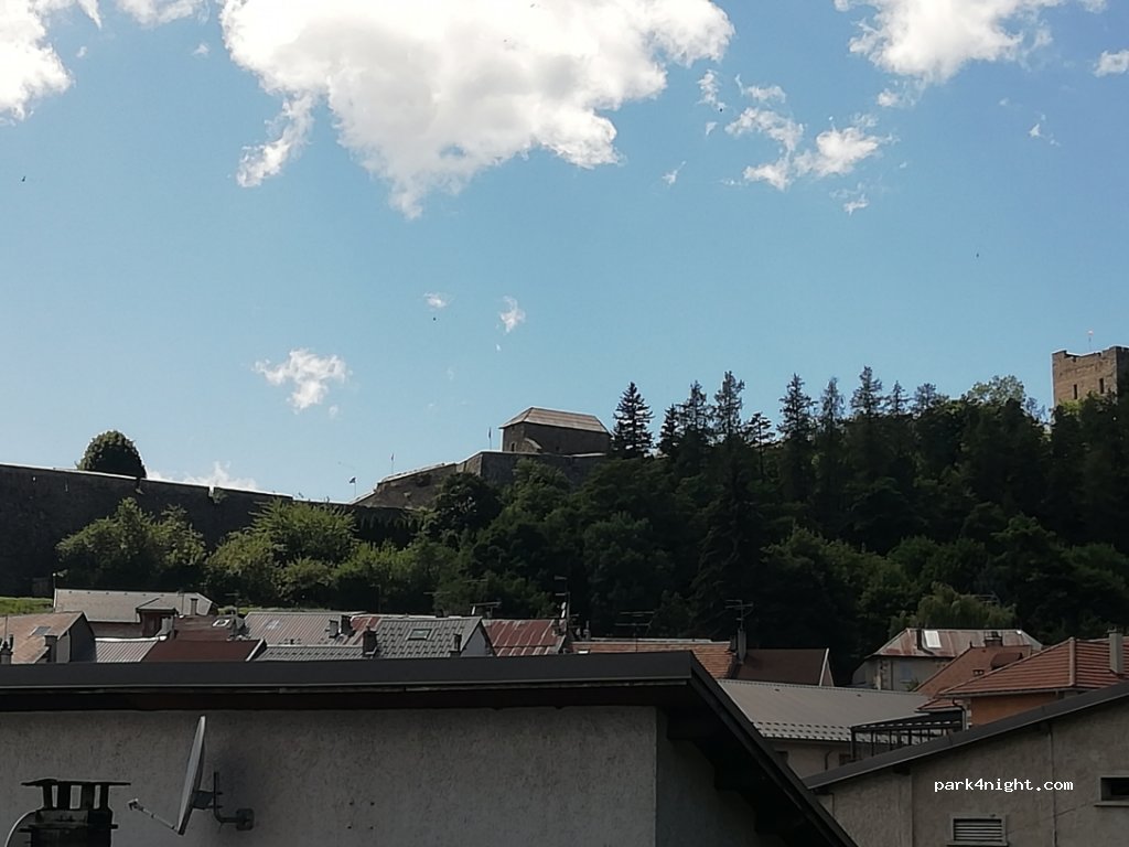 (04140) Seyne - 17 Rue du Barri — foto 3