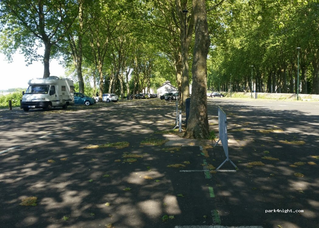 (37400) Amboise - 13 Rue Descartes — foto 3