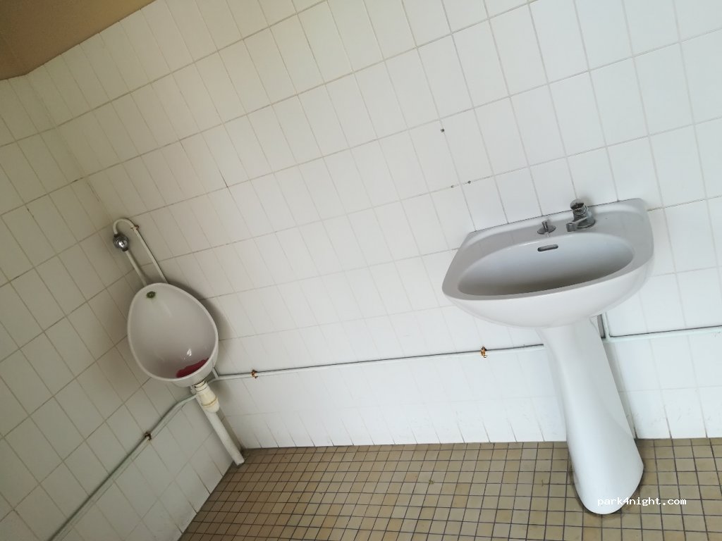 (85220) La Chaize-Giraud - 5 Place du Marche — foto