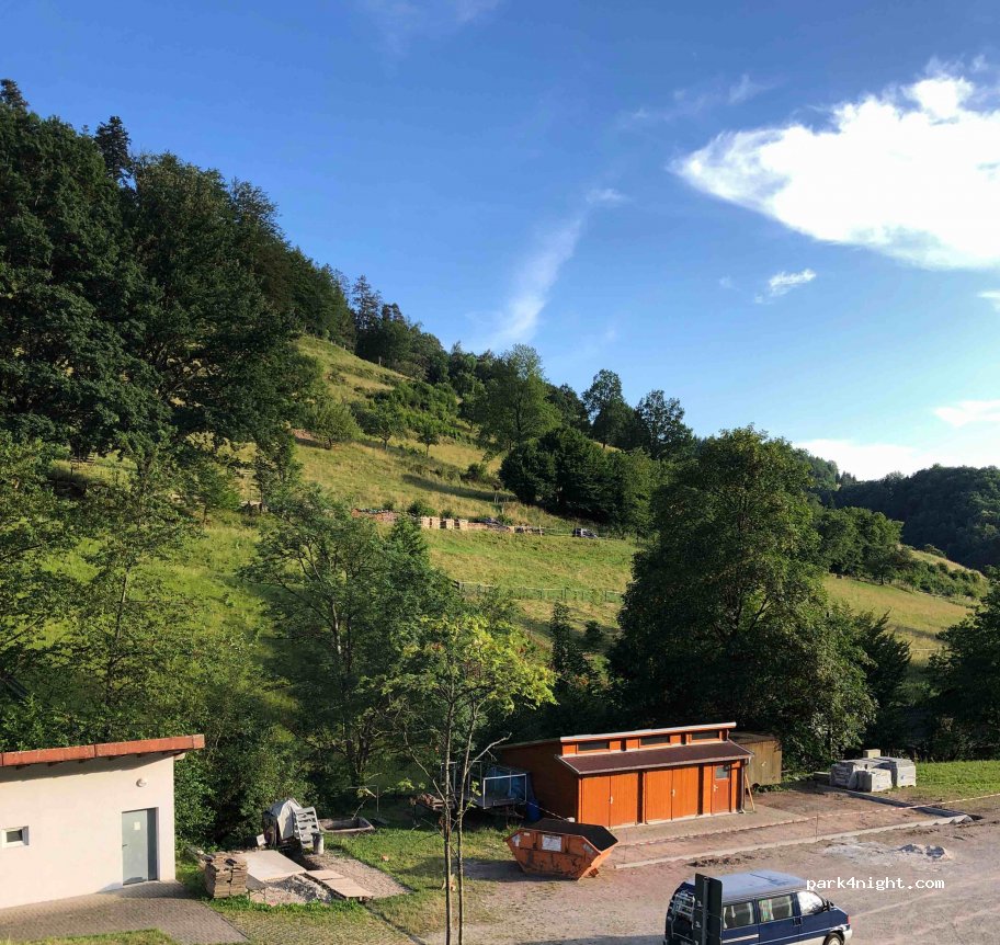 Wohnmobilstellplatz am Reichenbach — foto