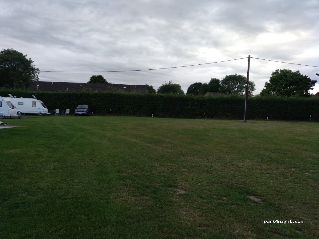 Bishops Green Farm Campsite — foto 2