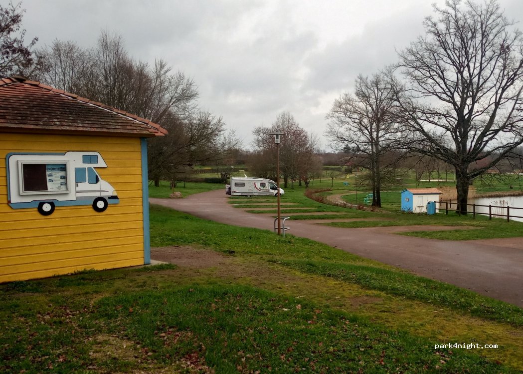 (03320) Lurcy-Lévis - 17 Rue des Pervenches — foto 4