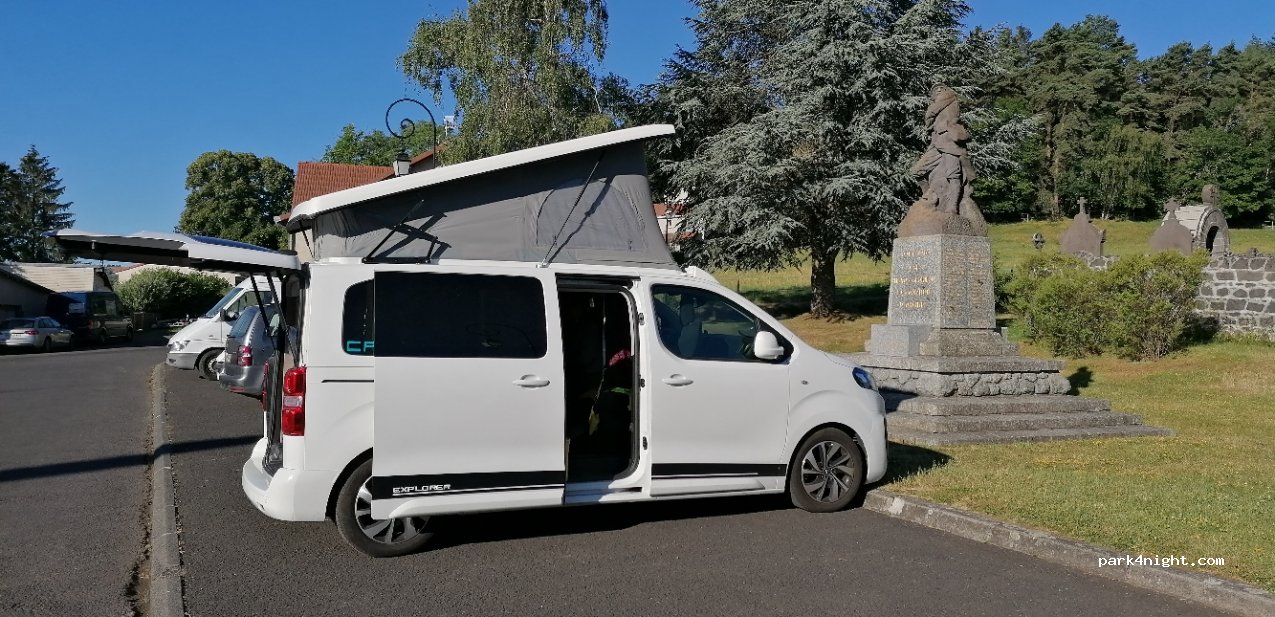 (63870) Orcines - 2 Rue de la Poste — foto