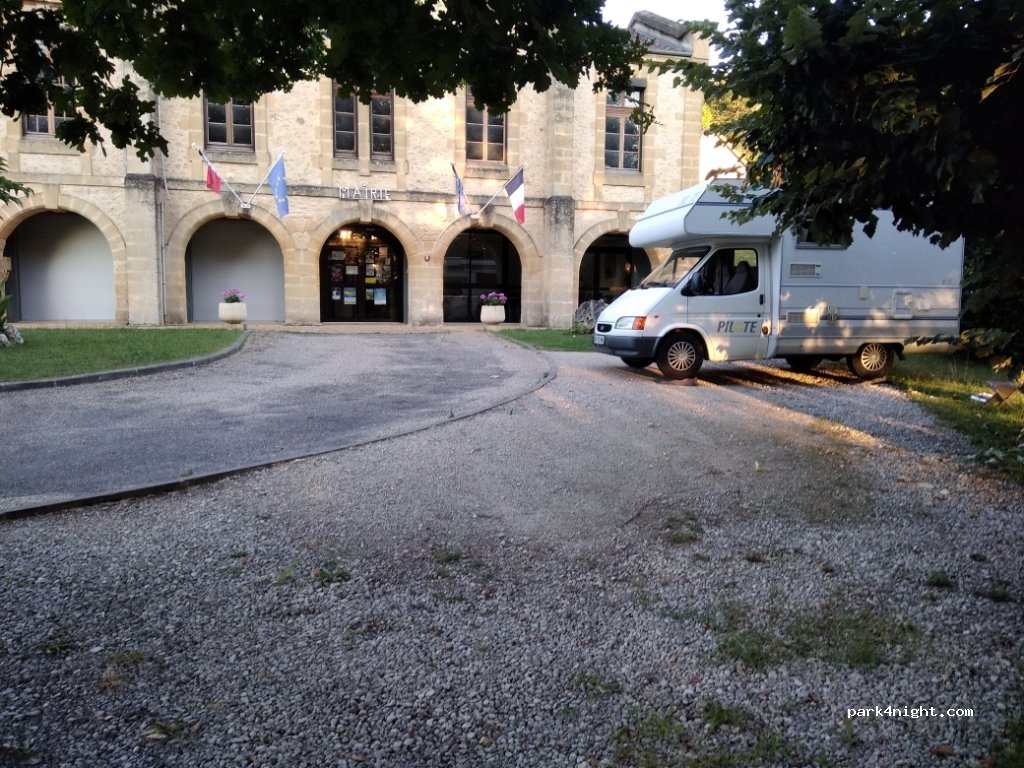 (24620) Peyzac-le-Moustier - D66 — foto