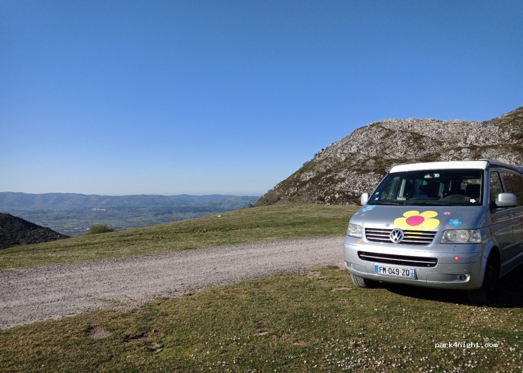 (33529) Nava - Unnamed Road — foto 3