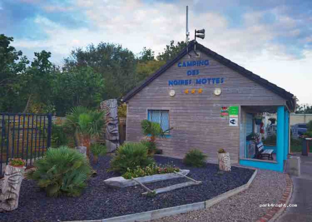 Camping des Mottes Black — foto