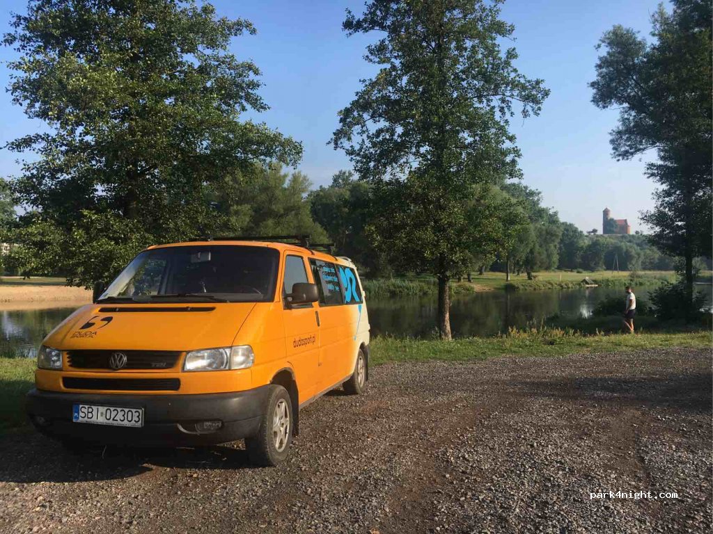 (97-215) Inowłódz - 19 Łąkowa — foto