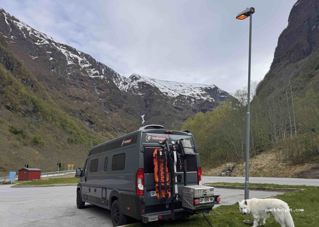 (5746) Undredal - E16 — foto 3