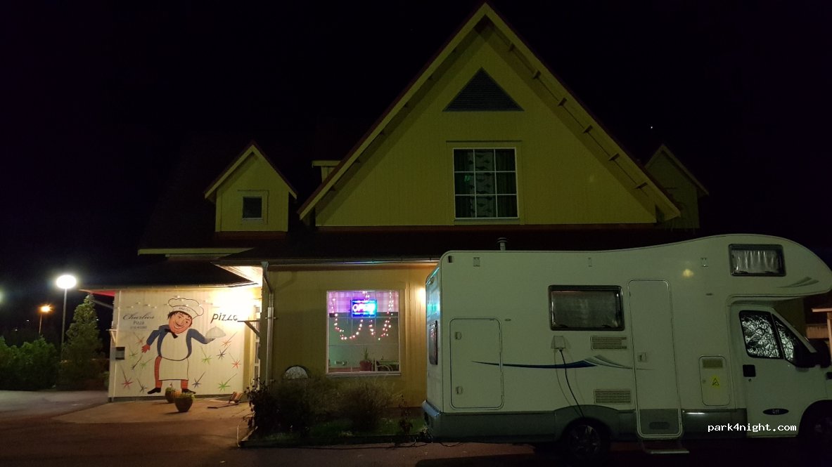 Charlie's Pizza och restaurang — foto 3