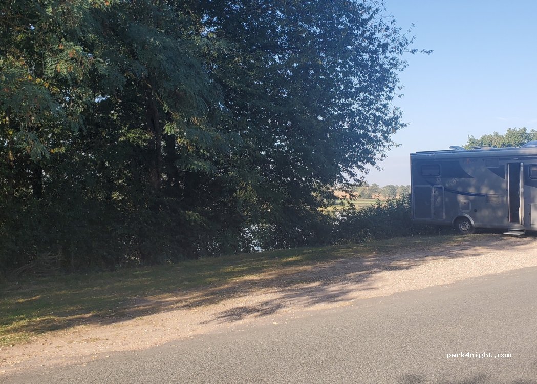 (71210) Saint-Eusèbe - 57 Rue des Écoles — foto 3