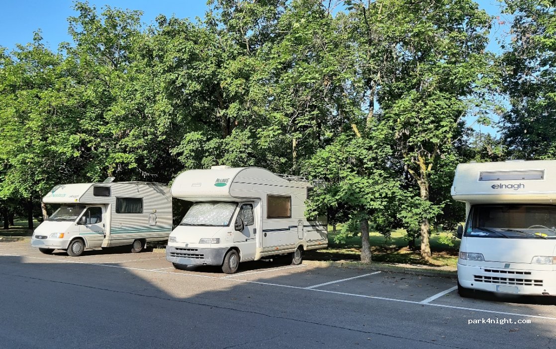 (41043) Formigine - 13 Via Fratelli Cervi — foto