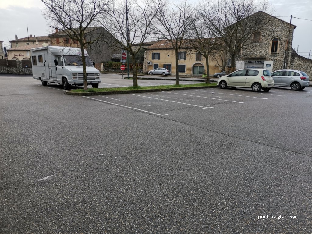 (26740) Savasse - 560 Route des Vacances — foto