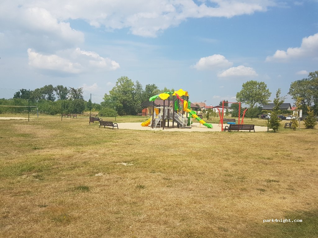 (74-201) Wierzbno - 2 Jeziorna — foto