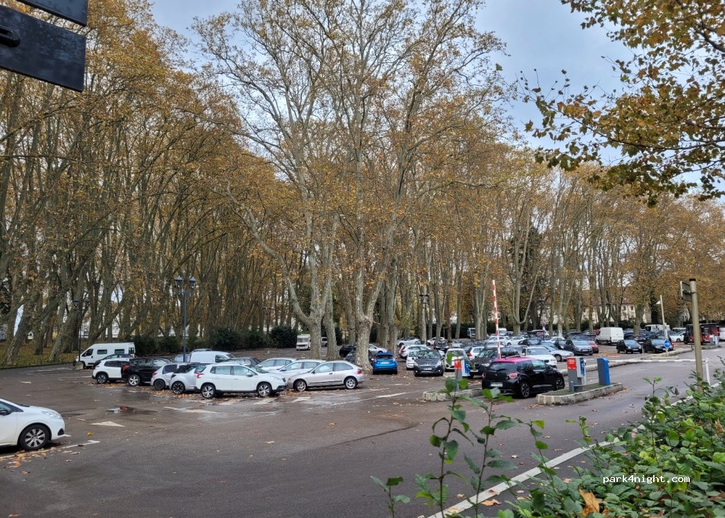 Chamars car park — foto 3