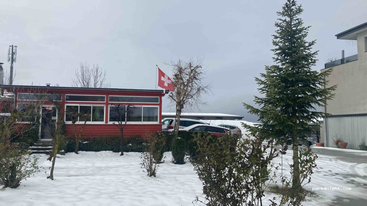 Wohnmobil- und Wohnwagenstellplatz — foto 5