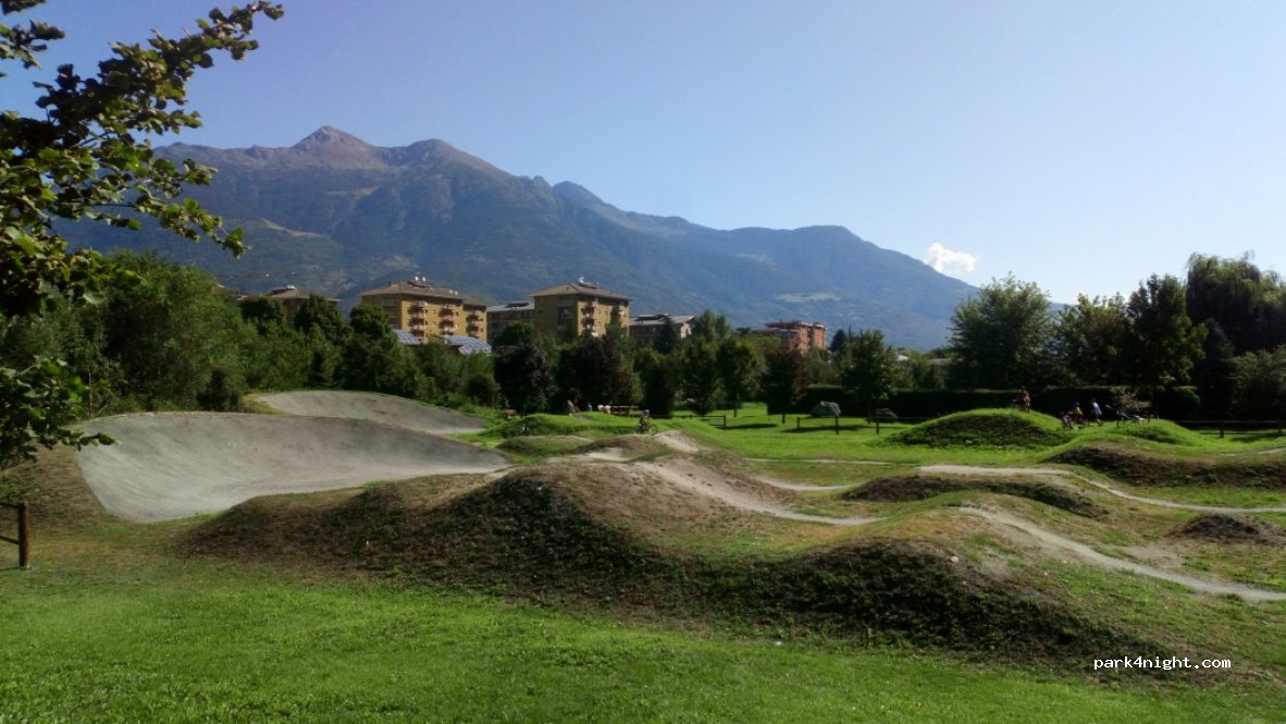 (11100) Aosta - 20 Via Grand Eyvia — foto 2