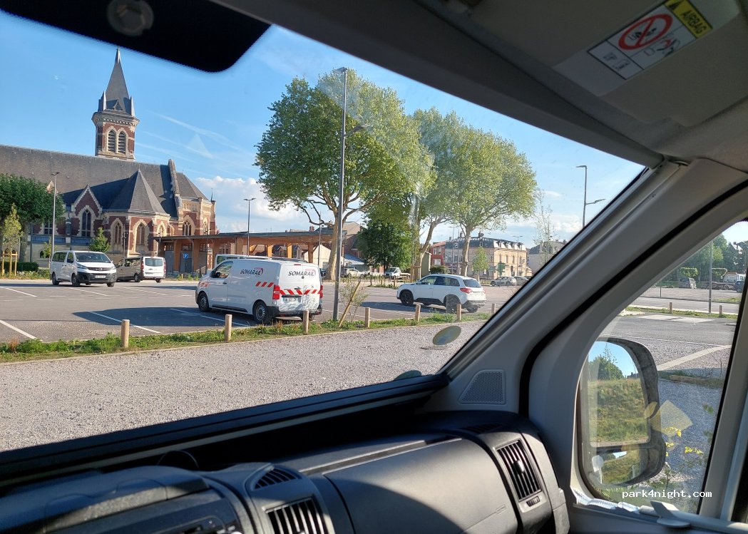 (62450) Bapaume - Rue de Flandres-Dunkerque — foto 4