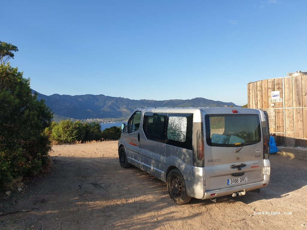 (20245) Galéria - D81B — foto 2