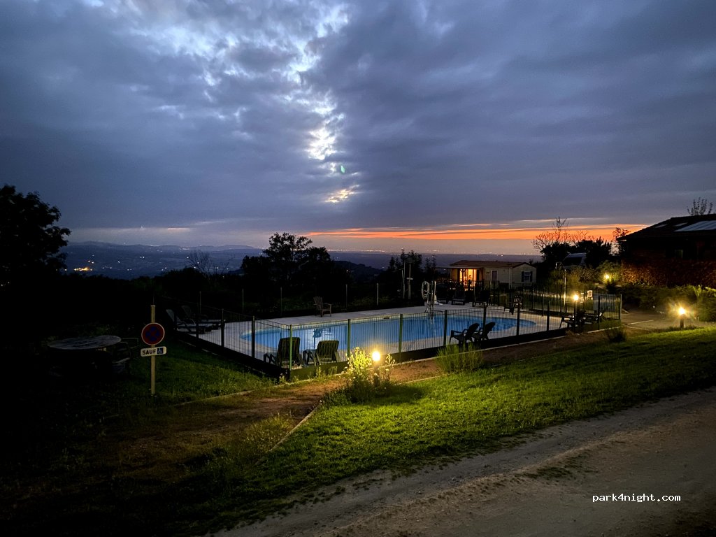 Camping le Montbartoux — foto