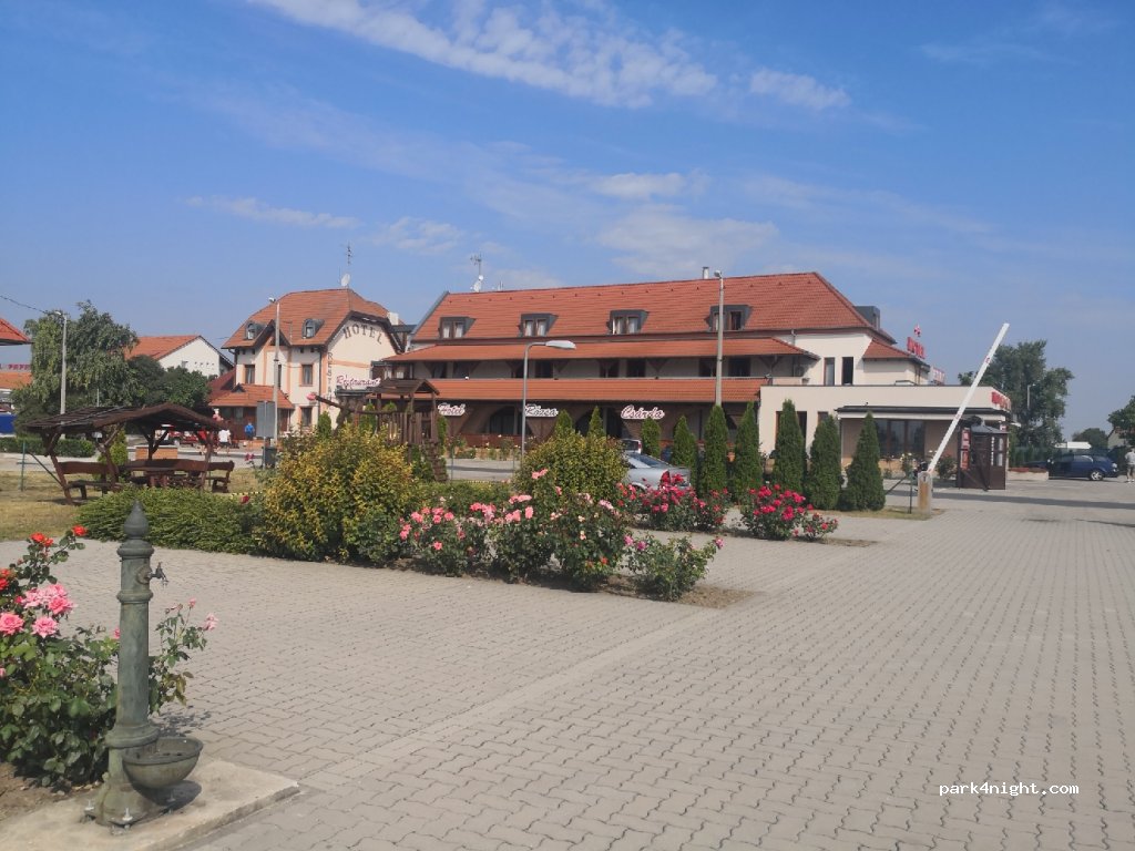 (9222) Hegyeshalom - Unnamed Road — foto 5