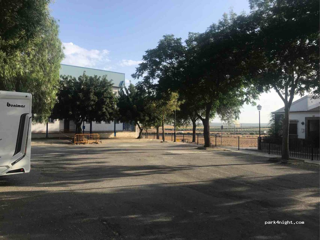(29520) Fuente de Piedra - 47 Calle la Roda — foto 4