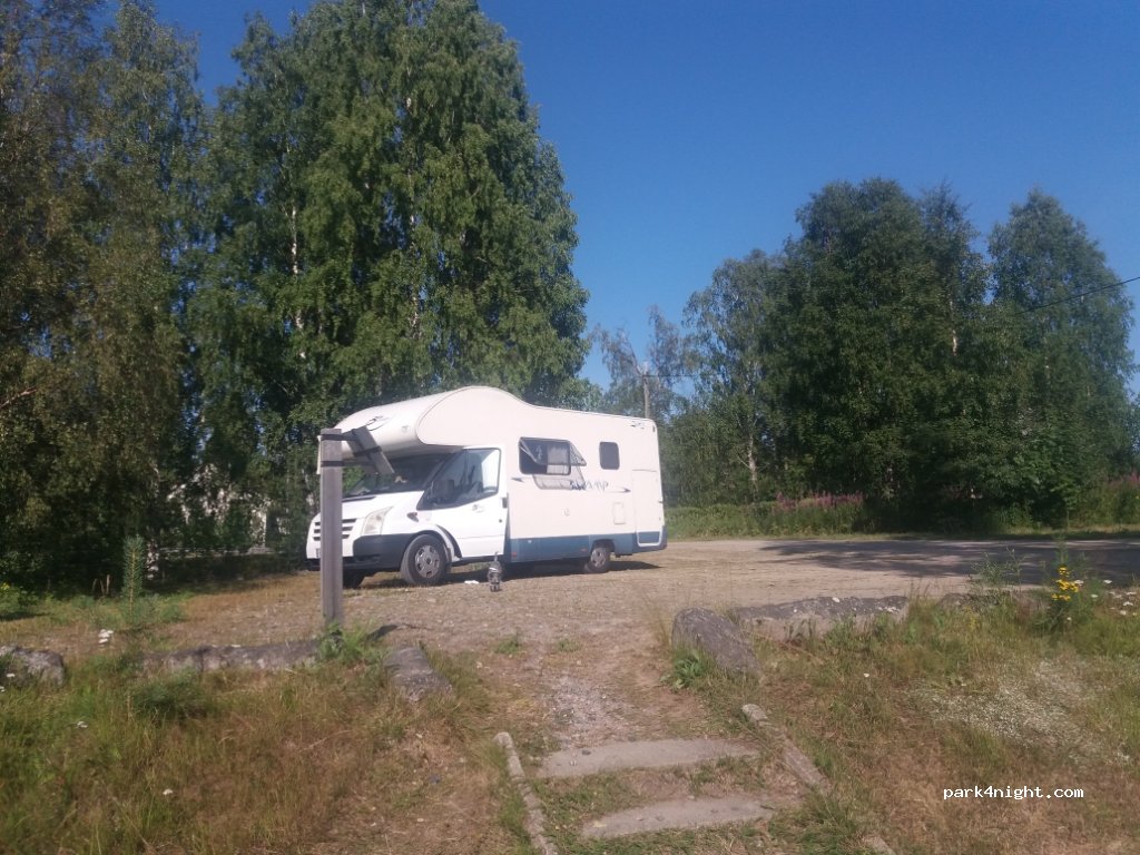 (956 91) Överkalix - 3 Gyljen Kvarngränd — foto