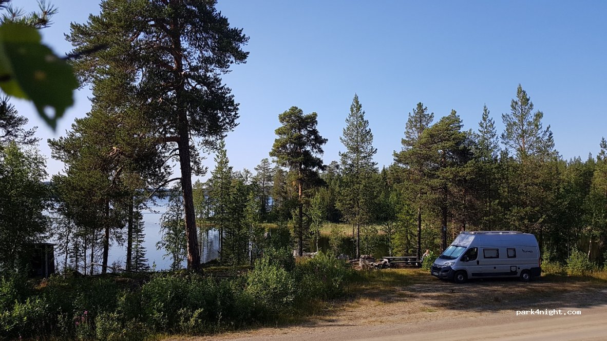 (923 98) Storuman - Unnamed Road — foto