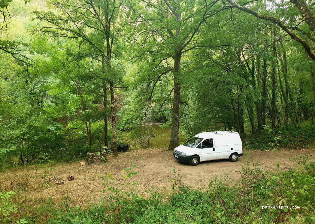 (12270) Najac - 33 Rue de la Pause — foto 3