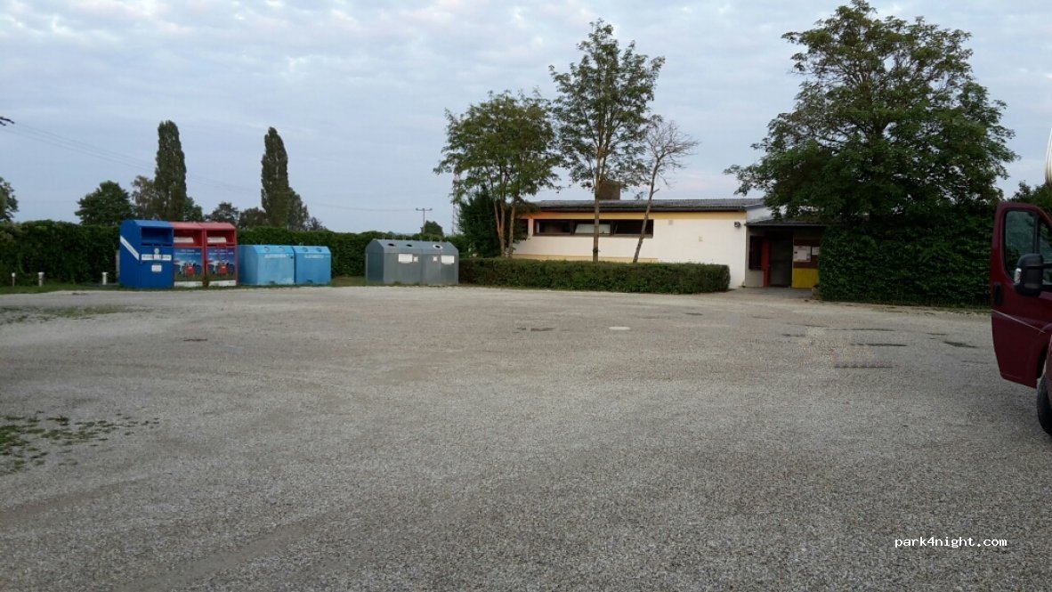 (94431) Pilsting - Flurstraße 16 — foto