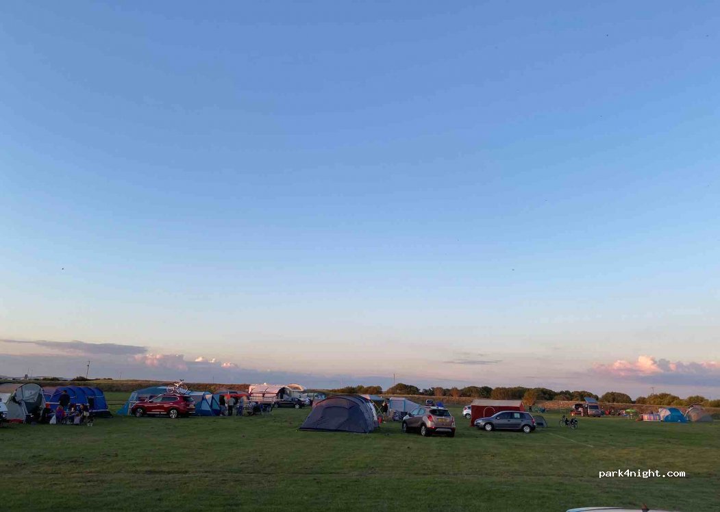 Herons Park Campsite — foto