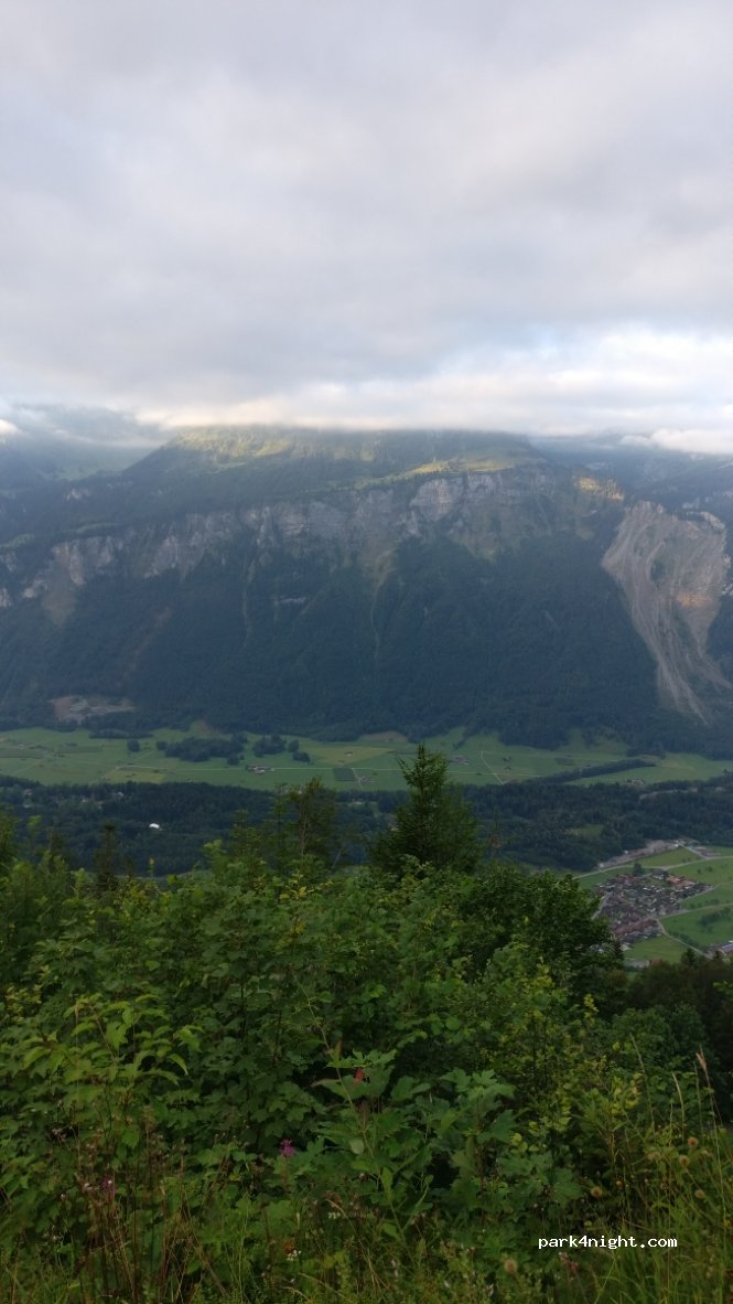 (3858) Hofstetten bei Brienz - Unnamed Road — foto