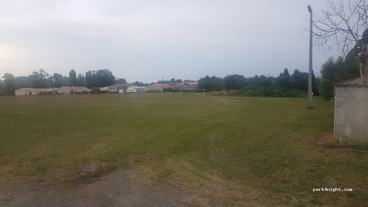 (17430) Lussant - 6 Chemin des Charmilles — foto