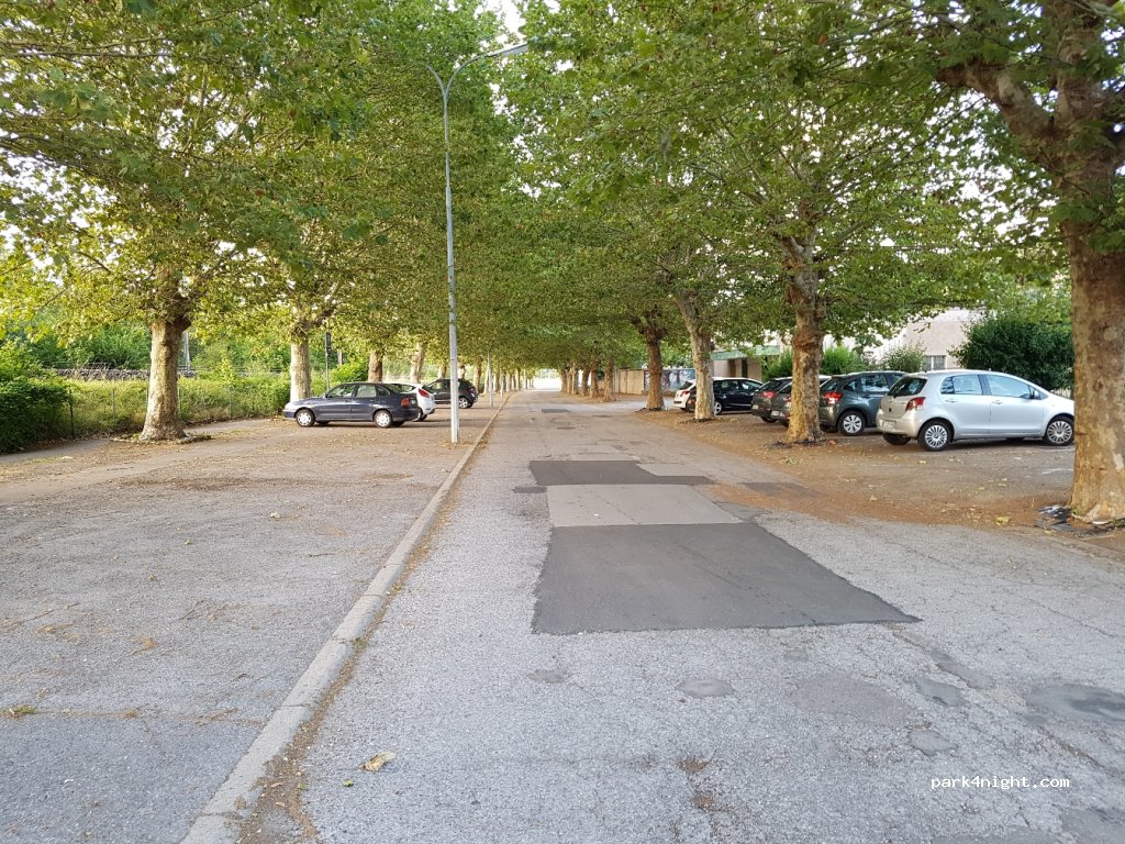 (57480) Sierck-les-Bains - 1 Place de la Gro — foto 2