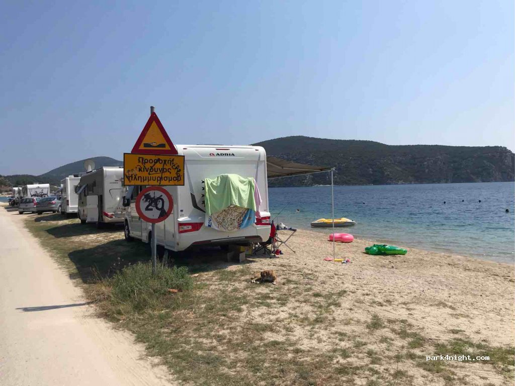 (630 72)  - Eparchiaki Odos Nikitis-Sartis — foto