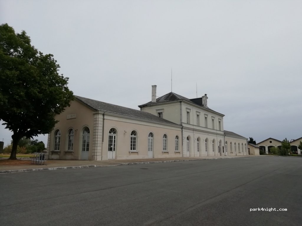 (36300) Le Blanc - 111 Avenue Gambetta — foto 2