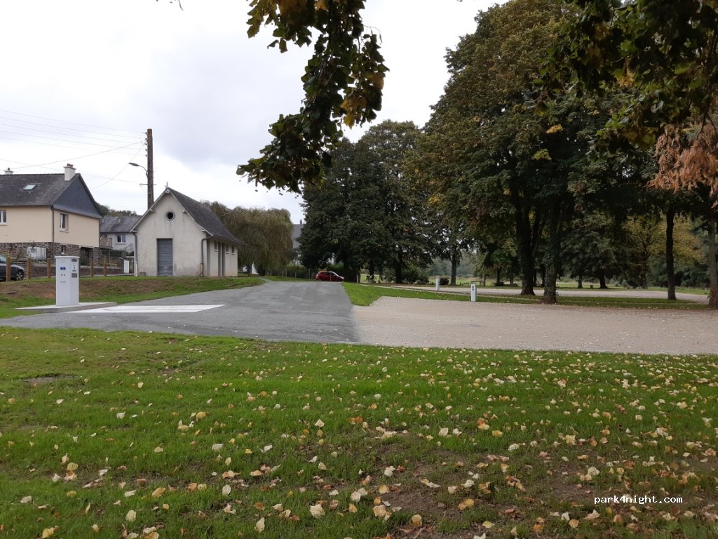 Aire d'Ambrière-les-Vallées — foto