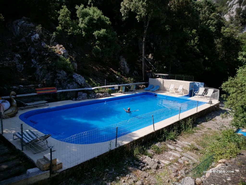 Camping naturiste Le Jas du Sarraire — foto 2