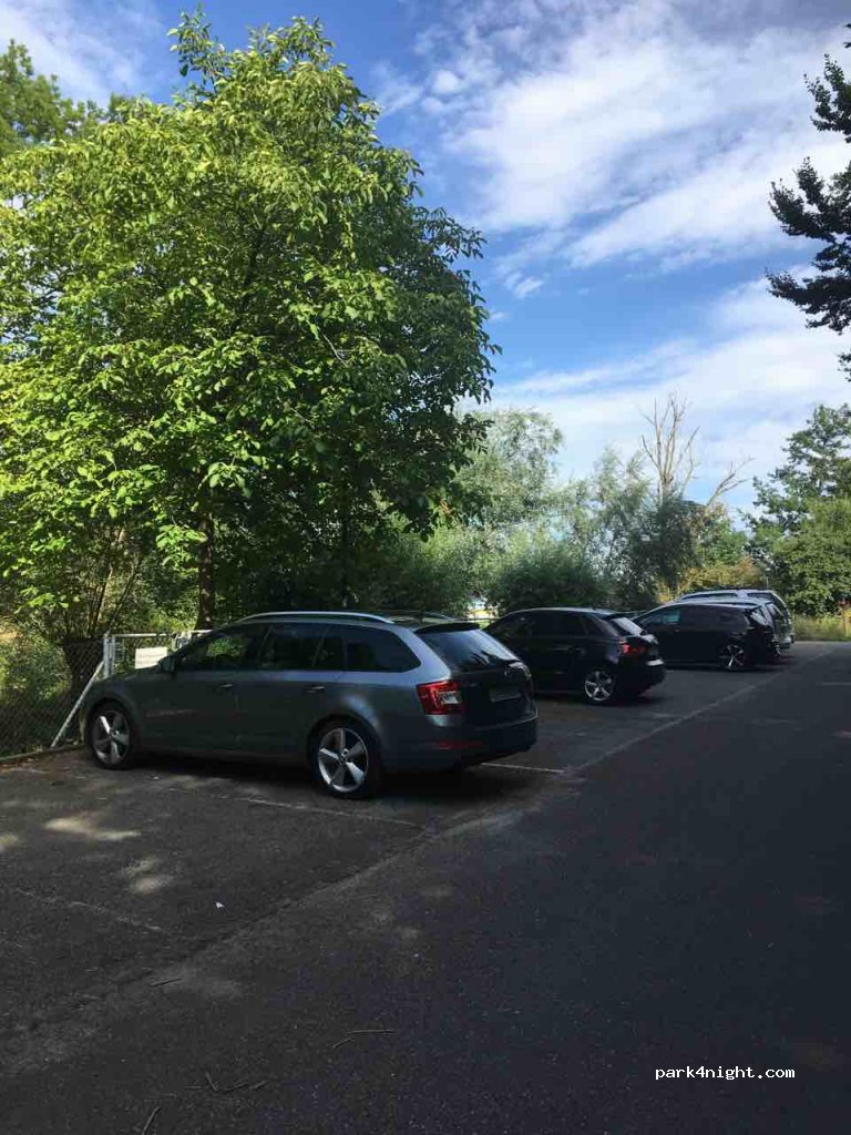 (2572) Sutz-Lattrigen - 7 Kürzegrabenweg — foto