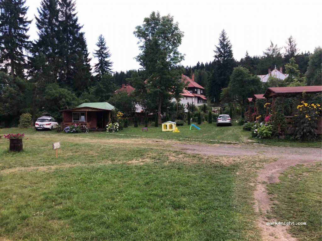 NAD ROZKOSZNYM STAWEM — foto 2