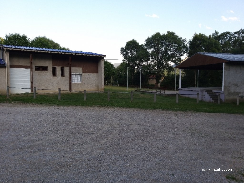 (09400) Surba - 158 Rue Jean Moulin — foto
