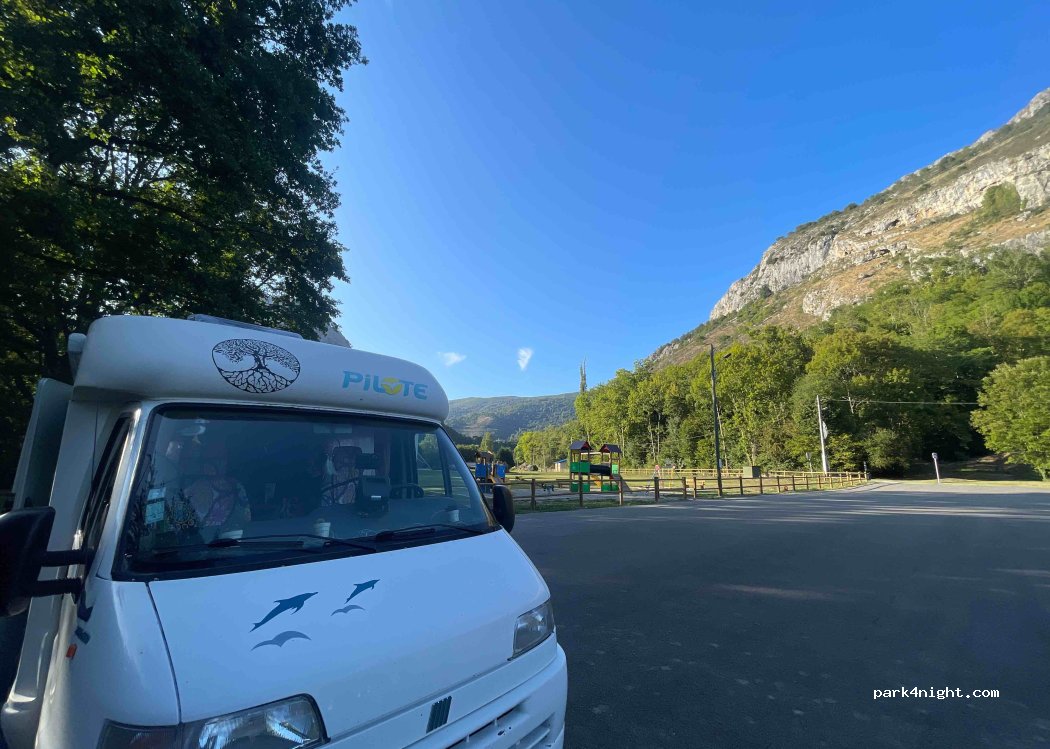 (09400) Surba - 158 Rue Jean Moulin — foto 4