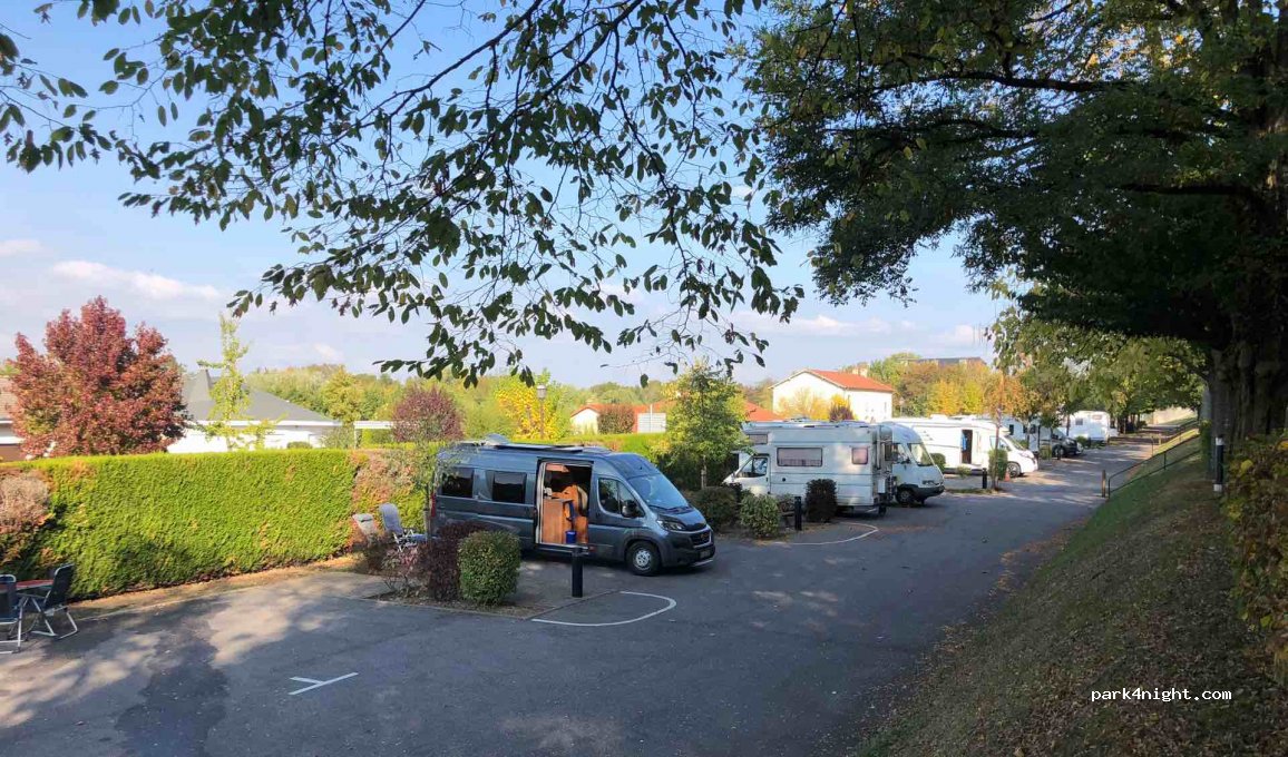 (54300) Lunéville - 61 Quai des Petits Bosquets — foto
