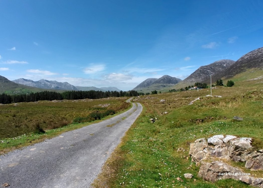 () Derryvealawauma - Unnamed Road — foto 2