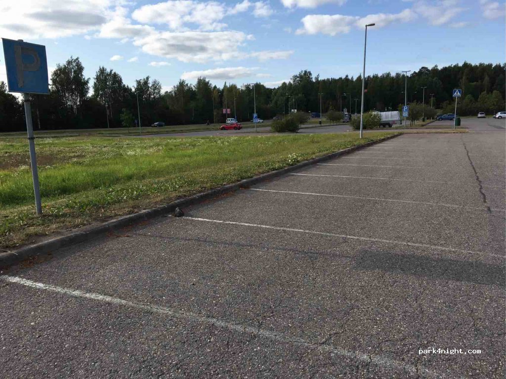 (02400) Kirkkonummi - 1 Gesterbyntie — foto
