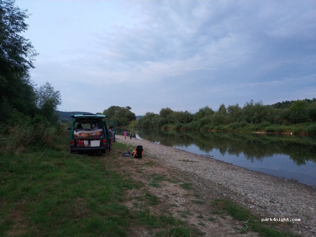 (37-700)  - Unnamed Road — foto