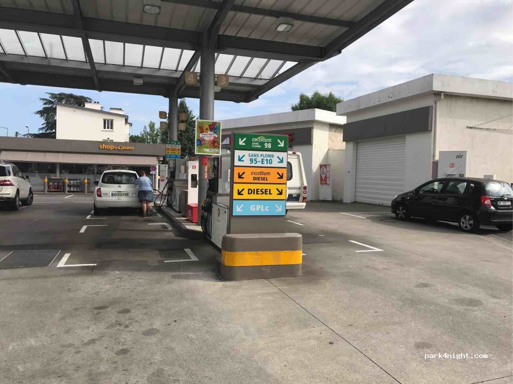 (64000) Pau - 208 Avenue Jean Mermoz — foto 3