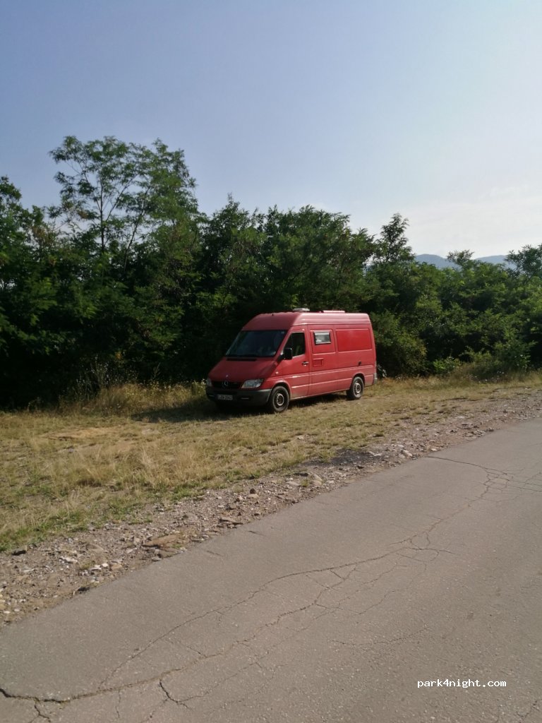 (38228) Zubin Potok - Unnamed Road — foto