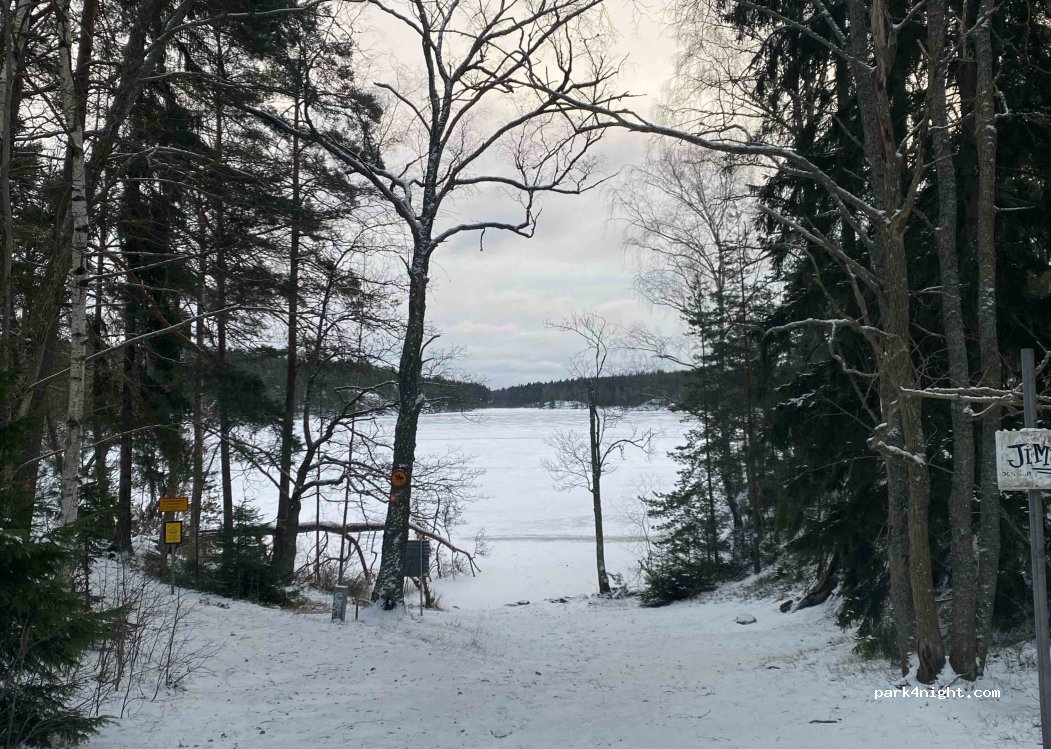 (141 32) Huddinge - 60 Gömmarvägen — foto 2