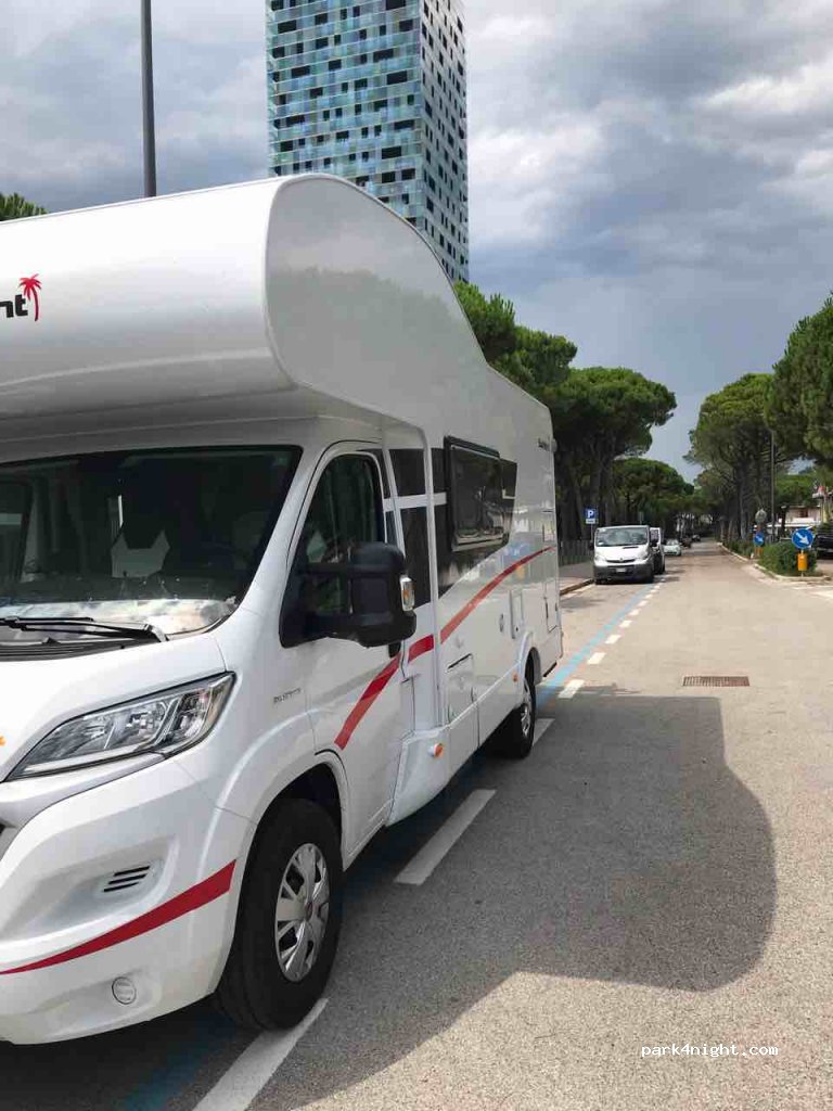 (30016) Lido di Jesolo - 1 Via Sebastiano Venier — foto 2